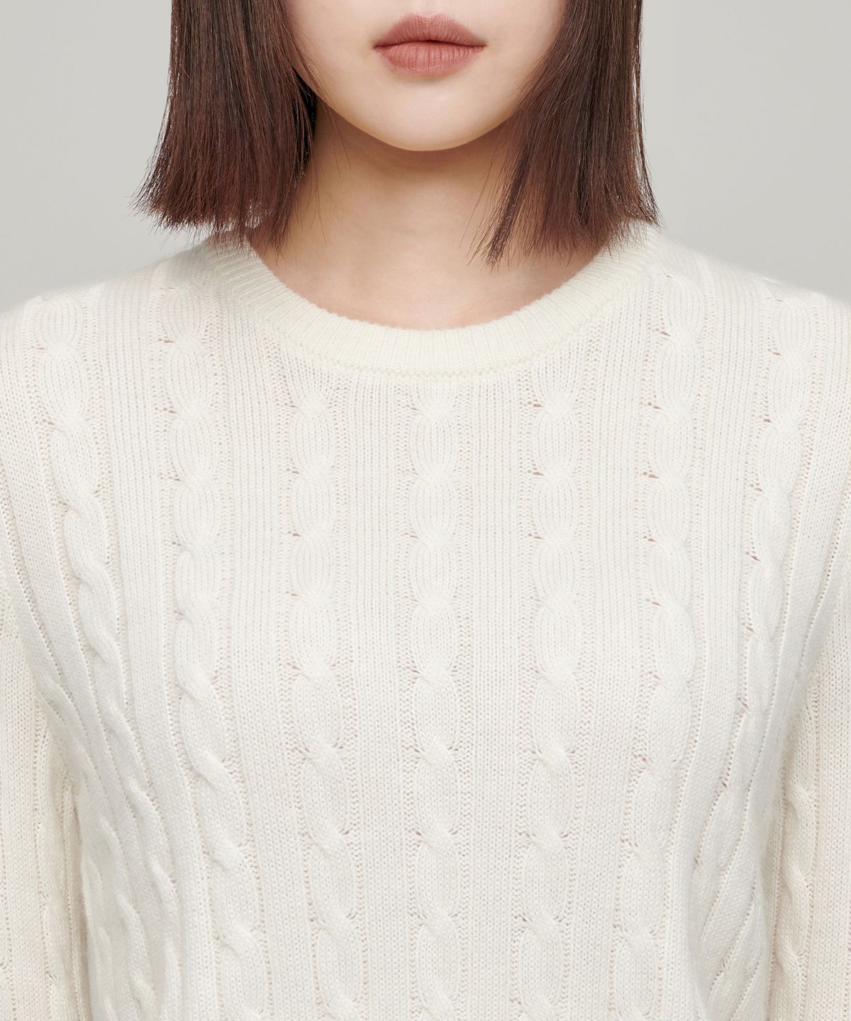 무신사 스탠다드 우먼(MUSINSA STANDARD WOMAN) 우먼즈 앙고라 블렌드 케이블 크루 넥 니트 [아이보리]