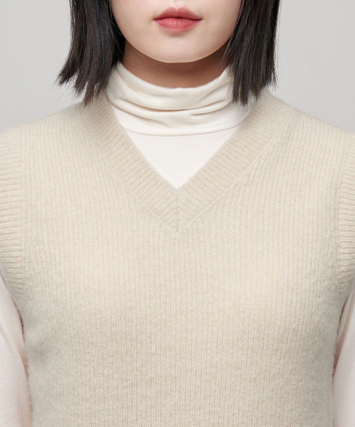 무신사 스탠다드 우먼(MUSINSA STANDARD WOMAN) 우먼즈 소프트 부클 리브드 크롭 베스트 [크림]