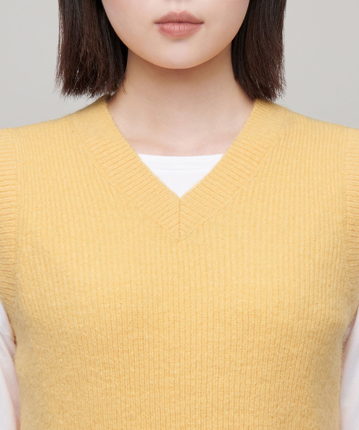 무신사 스탠다드 우먼(MUSINSA STANDARD WOMAN) 우먼즈 소프트 부클 리브드 크롭 베스트 [옐로우]