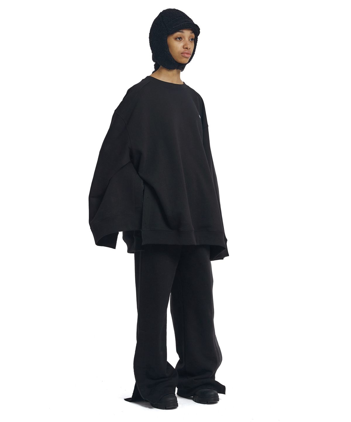 트렁크프로젝트(TRUNK PROJECT) Logo Sweatshirt_Black