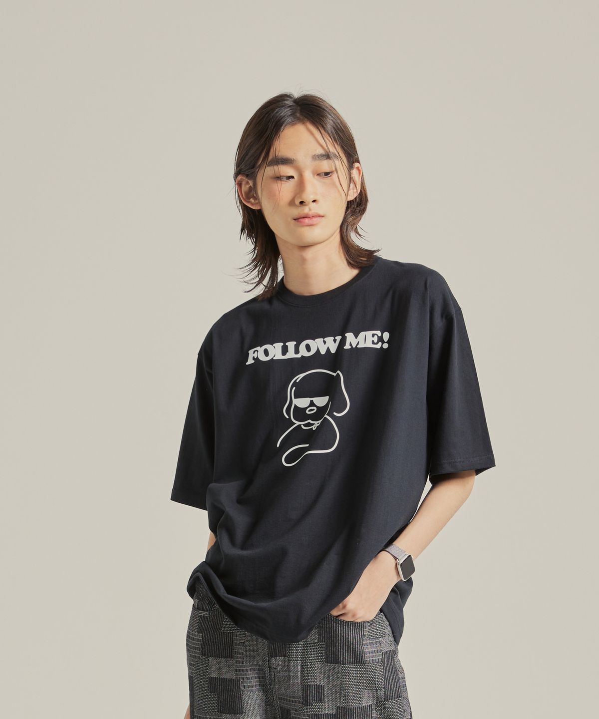 러플(LUPL) FOLLOW ME 안내견 티셔츠 블랙