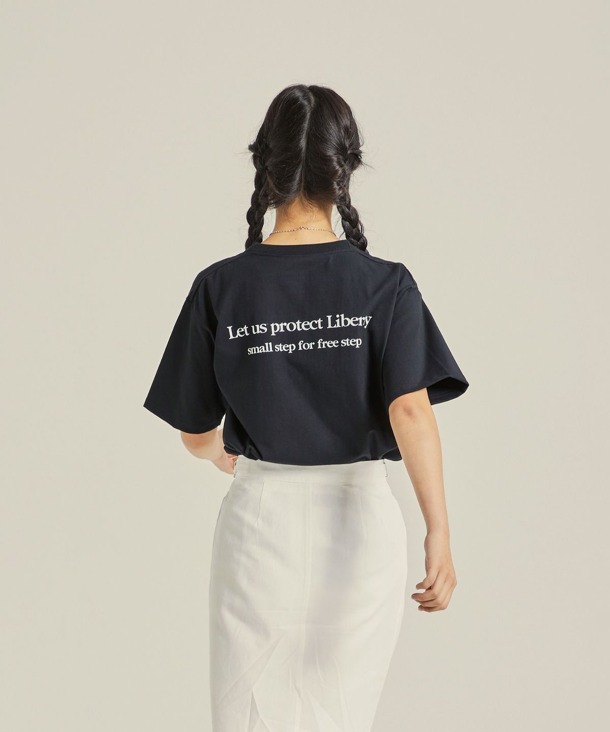 러플(LUPL) 클래식 로고 티셔츠 블랙
