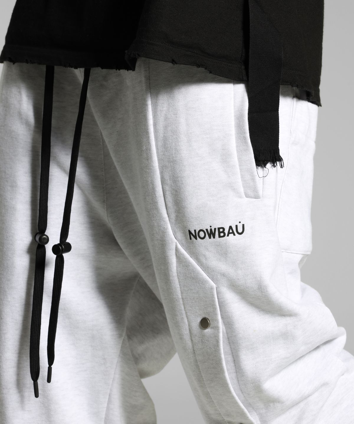 나우바우(NOWBAU) 패스티시 스웻팬츠 t