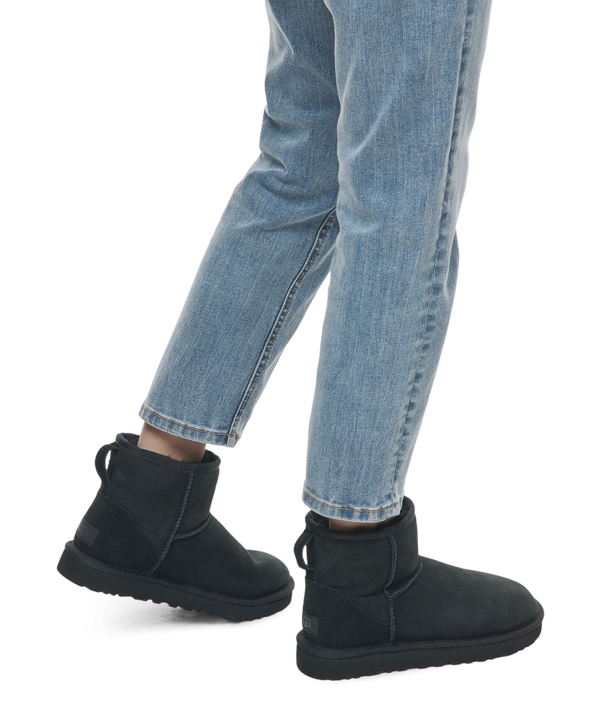 어그(UGG) [WOMEN] 오버로크 스티치 미니 부츠 (클래식 미니 ll) - 블랙 / 1016222BLK