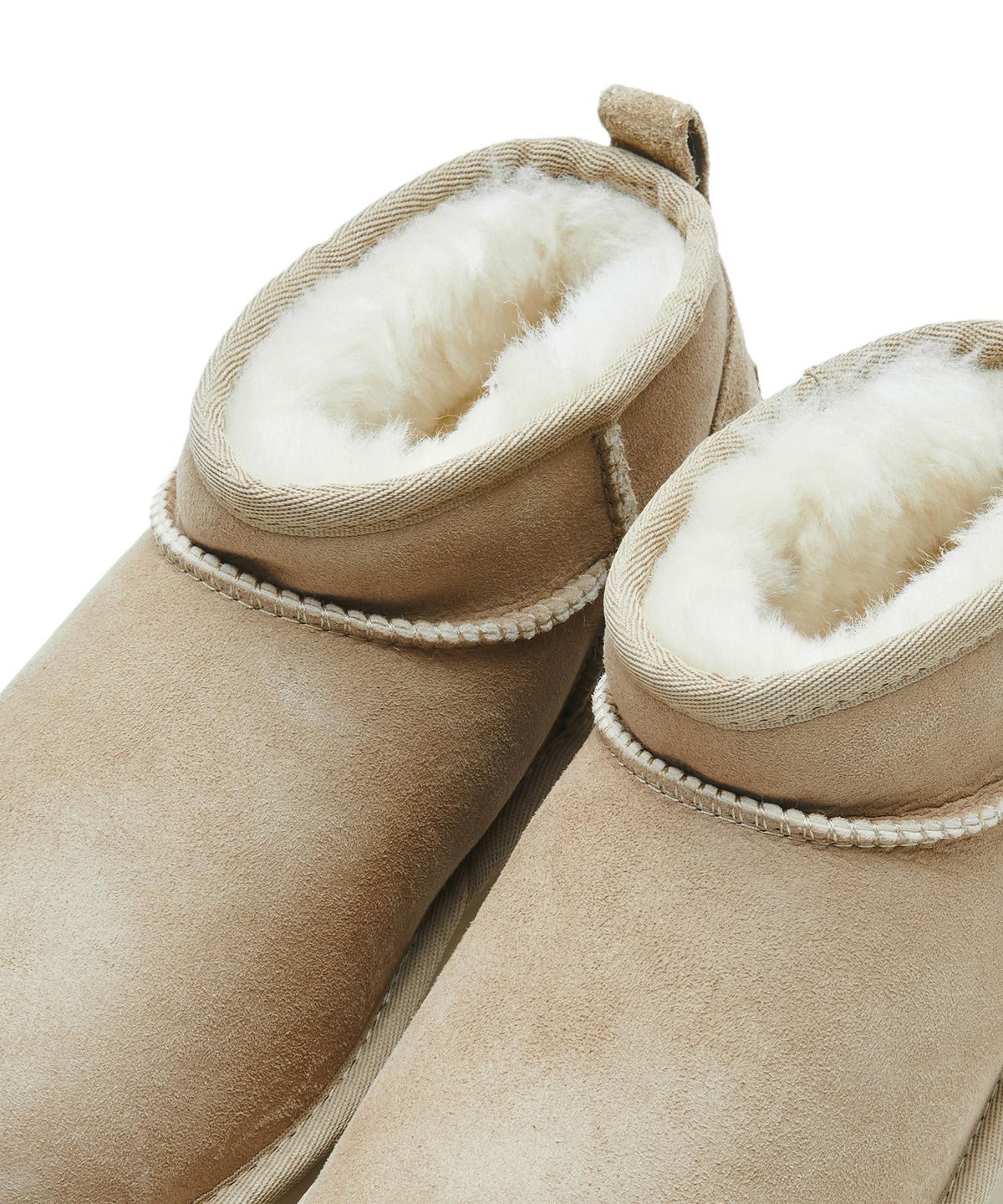 어그(UGG) UGG 스웨이드 레더 미니 부츠 (클래식 울트라 미니) W - 샌드 / 1116109SAN