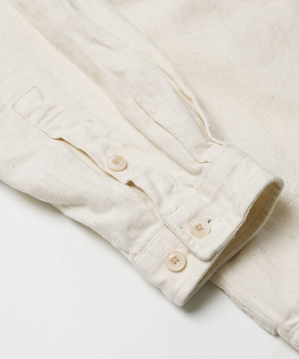 프리즘웍스(FRIZMWORKS) DENIM TRUCKER OVERSIZED SHIRT _ NATURAL