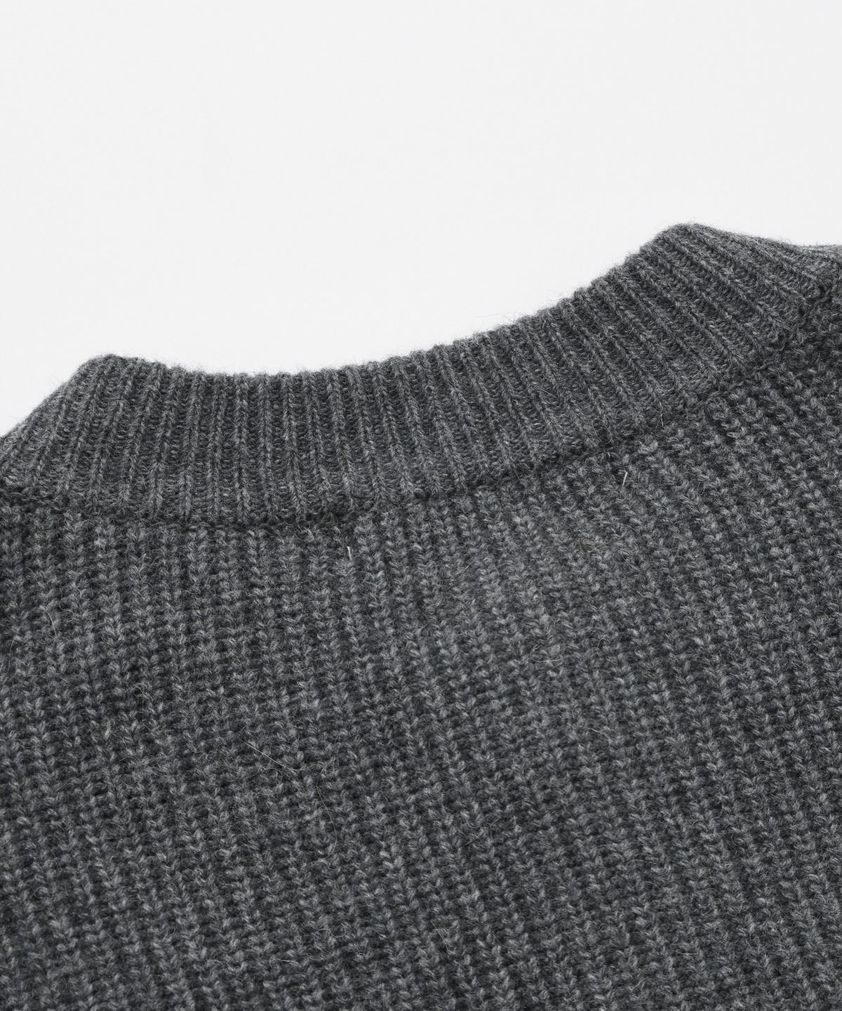 프리즘웍스(FRIZMWORKS) HEAVY WOOL ROUND CARDIGAN _ DARK GRAY