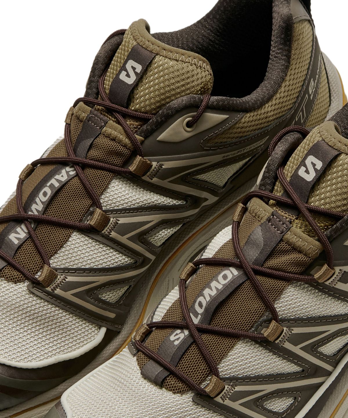 살로몬(SALOMON) XT-6 익스펜스 - 페더 그레이:델리시오소:골든 오크 / L41741600