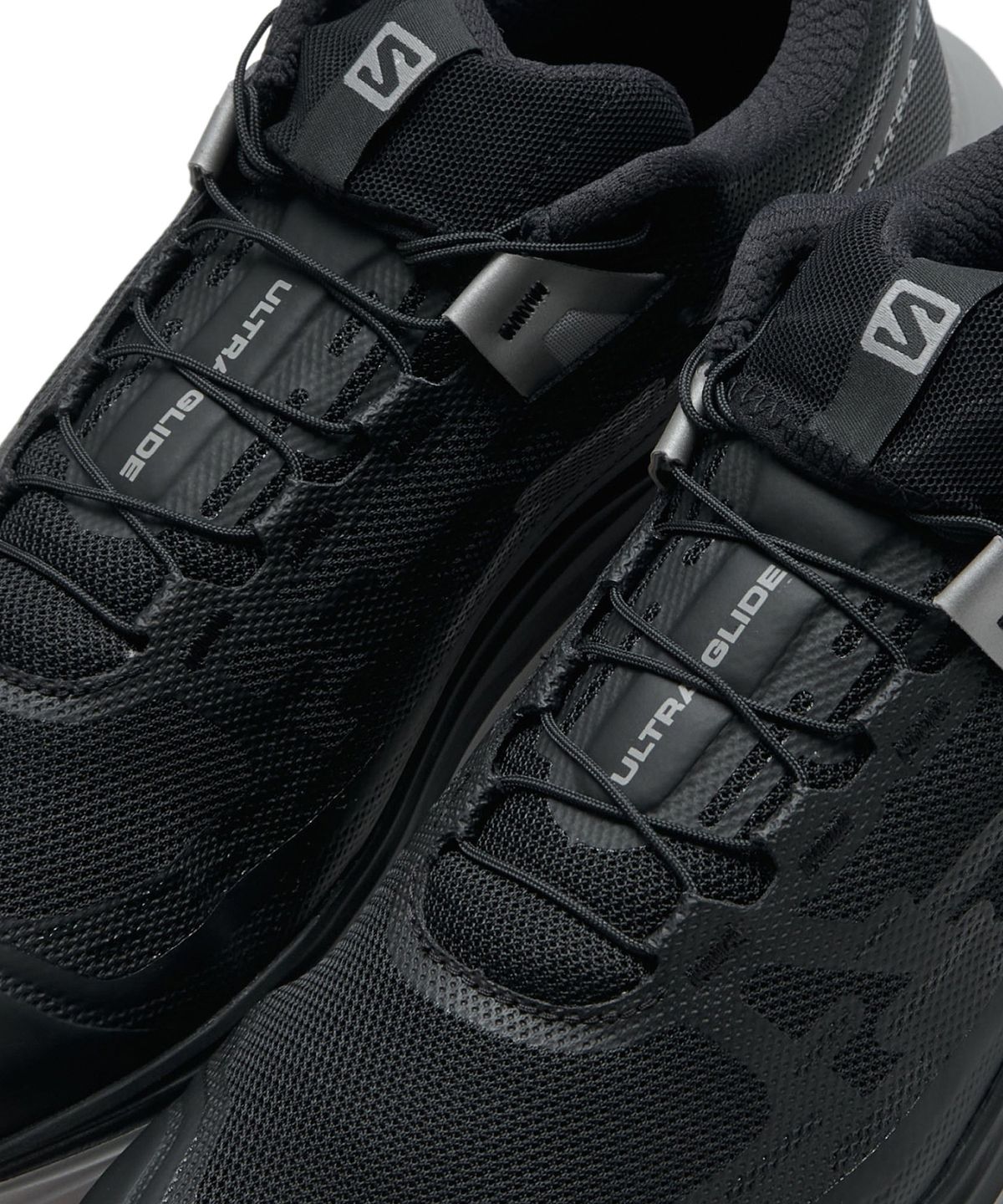 살로몬(SALOMON) 울트라 글라이드 - 블랙:알로이:고지 베리 / L41430500