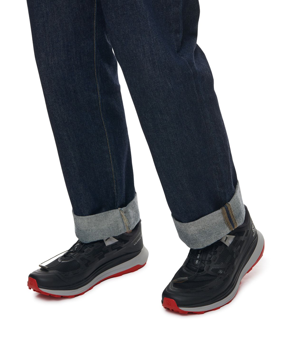 살로몬(SALOMON) 울트라 글라이드 - 블랙:알로이:고지 베리 / L41430500