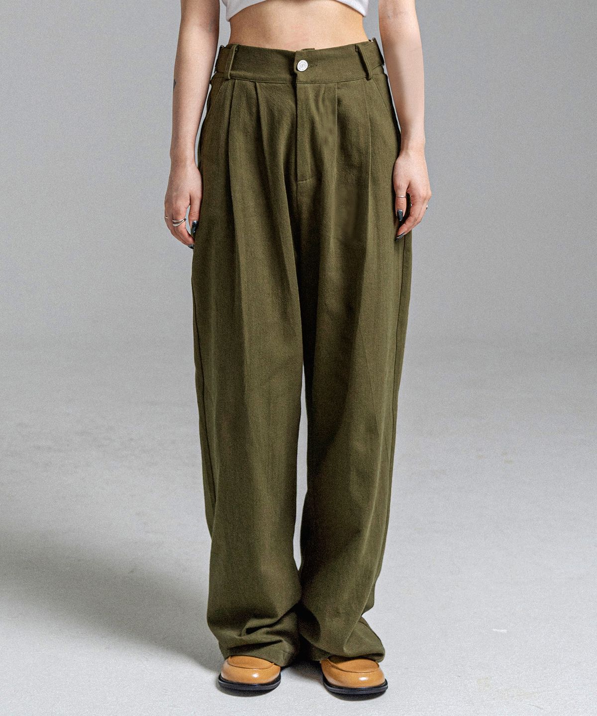 판도라핏(PANDORAFIT) [WIDE] Buckle Jeans Khaki