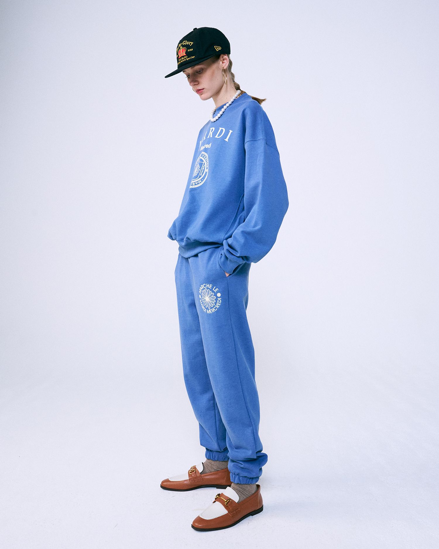 MUSINSA公式 | MARDI MERCREDI SWEATSHIRT UNIV PIGMENT