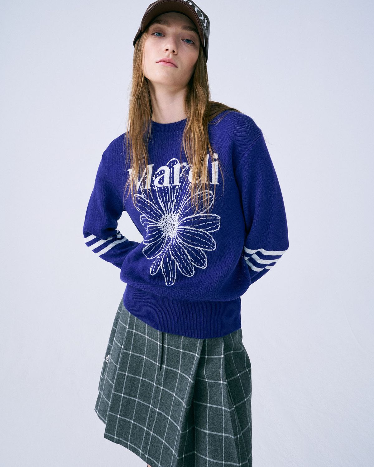 마르디 메크르디 악티프(MARDI MERCREDI ACTIF) 마르디 플라워 니트 풀오버 퍼플
