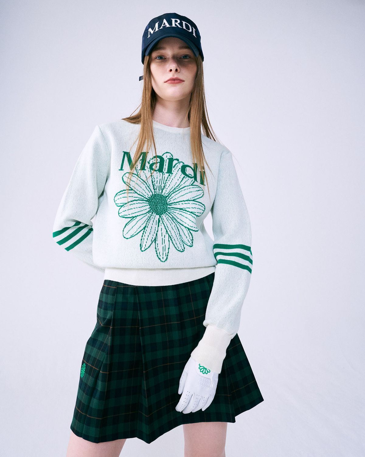 마르디 메크르디 악티프(MARDI MERCREDI ACTIF) 마르디 플라워 니트 풀오버 아이보리