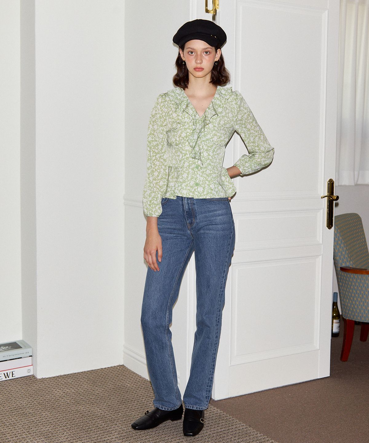 살롱 드 욘(SALON DE YOHN) Puff Shoulder Ruffle Blouse_Green