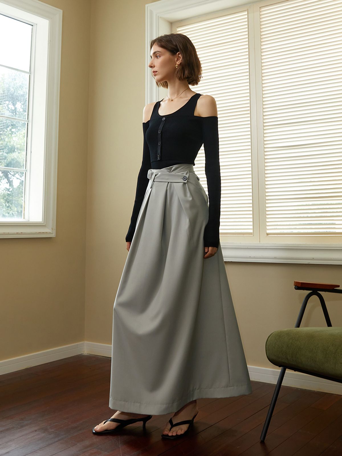 와이와이아이엠(YYIAM) YY_high-rise pleated skirt
