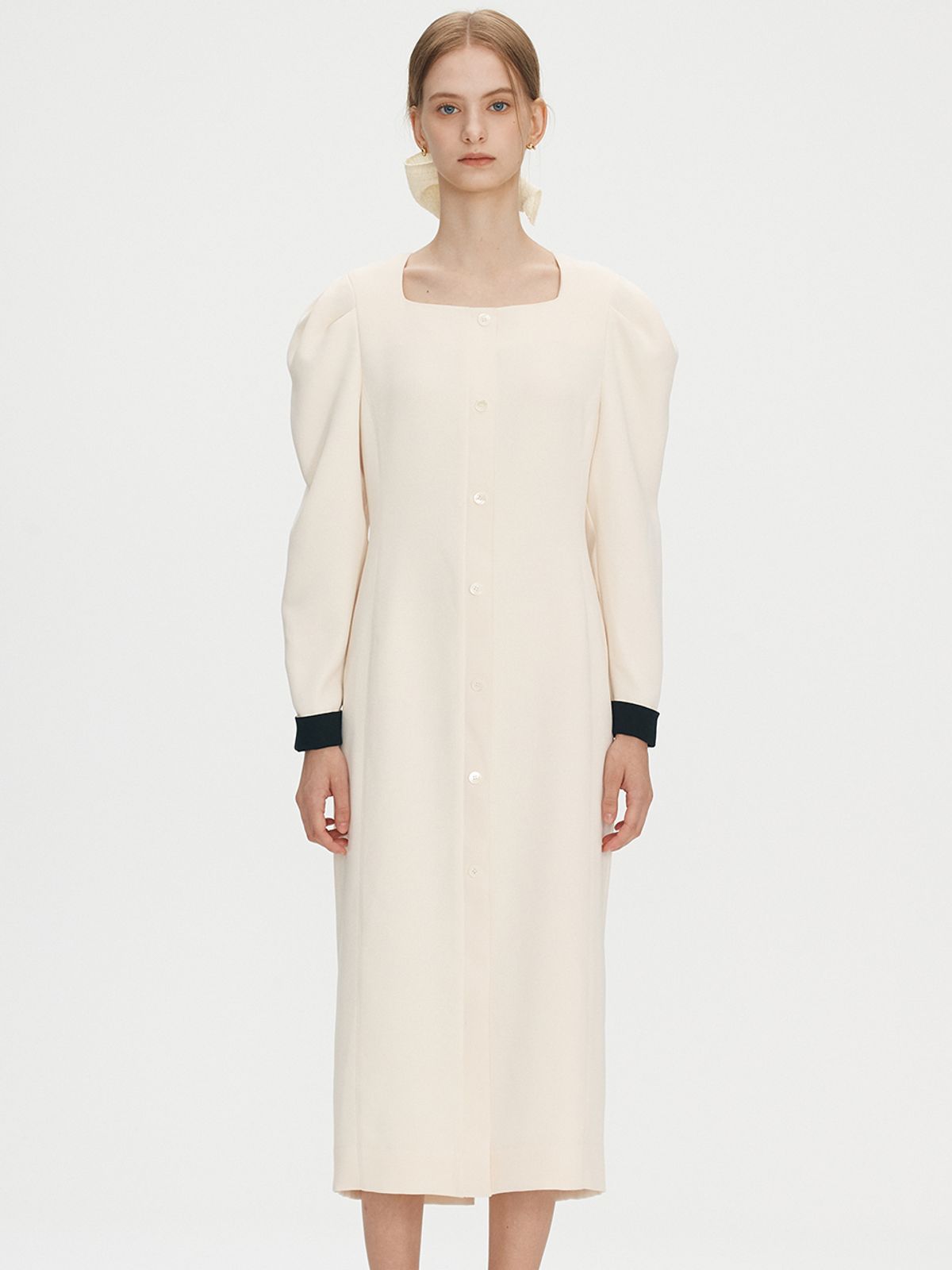 비뮤즈맨션(BEMUSE MANSION) Square neck puff dress - Ivory