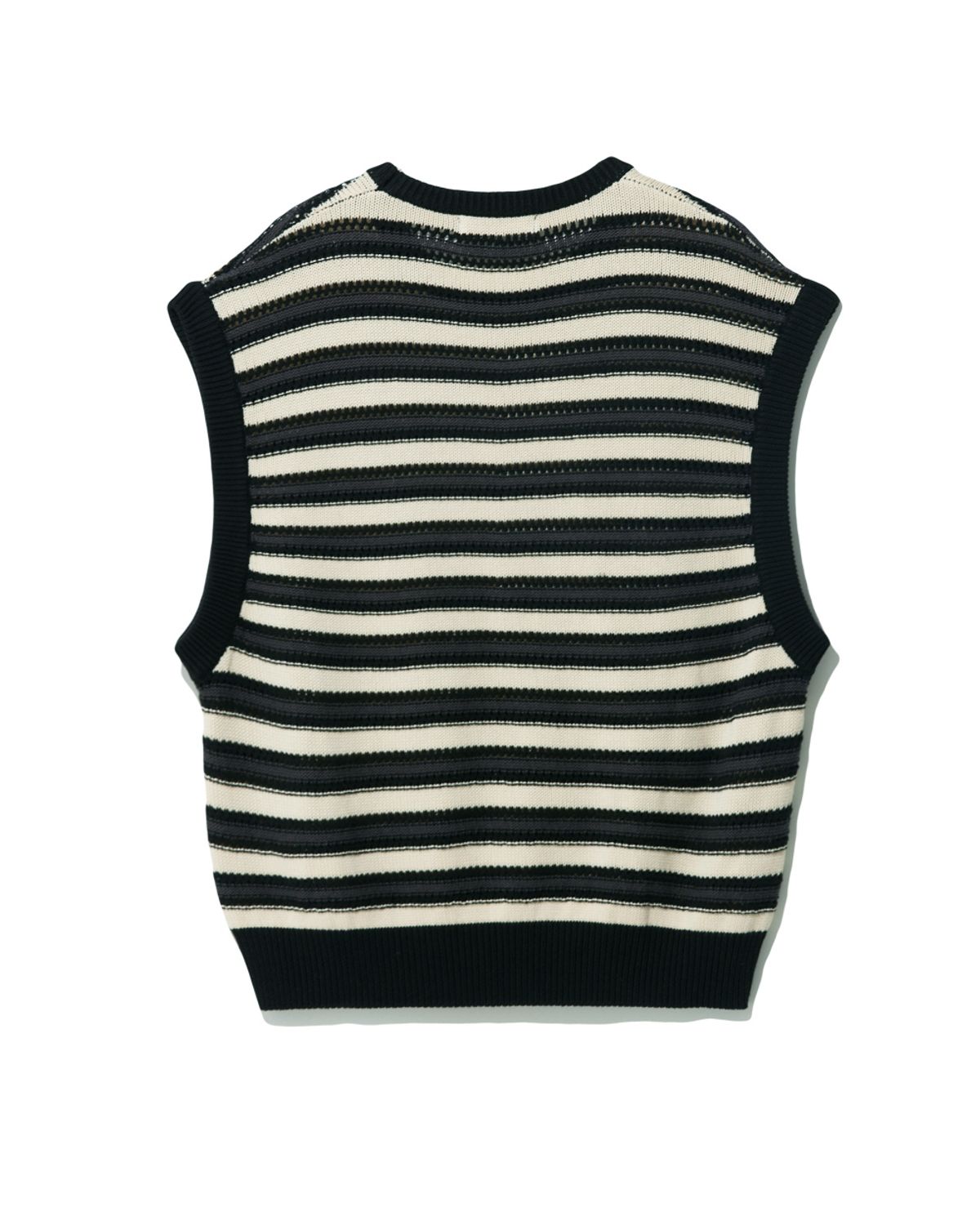 비슬로우(BESLOW) STRIPE PUNCHING KNIT VEST BLACK