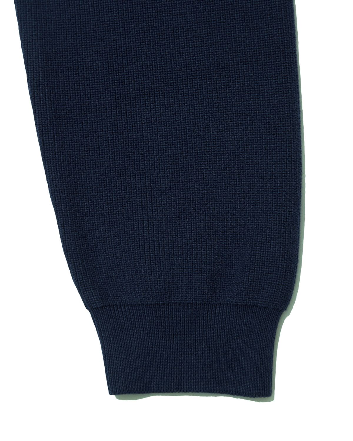 비슬로우(BESLOW) LONG SLEEVE COLLAR KNIT NAVY