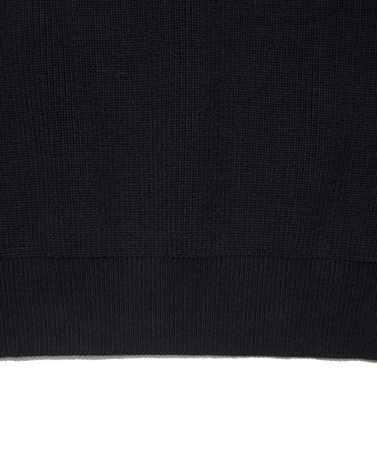비슬로우(BESLOW) LONG SLEEVE COLLAR KNIT BLACK
