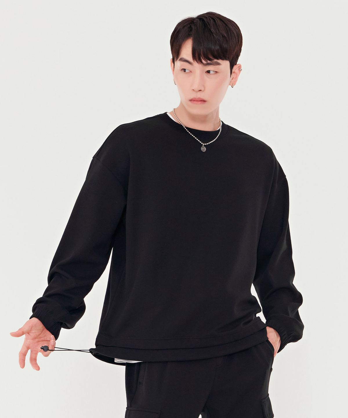 체이스컬트(CHASECULT) 남성 레이어드 스트링 맨투맨 티셔츠-BFRK5121C03