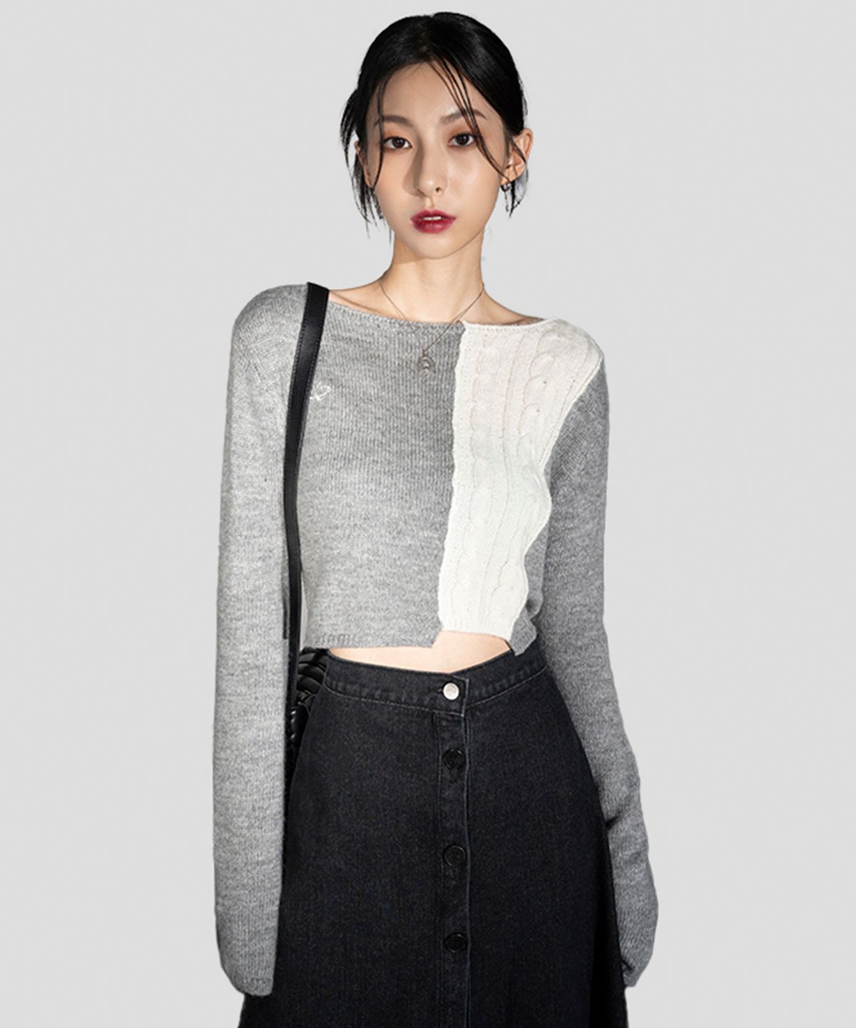 어반드레스(AVANDRESS) Half Patchwork Knitwear KHAKI