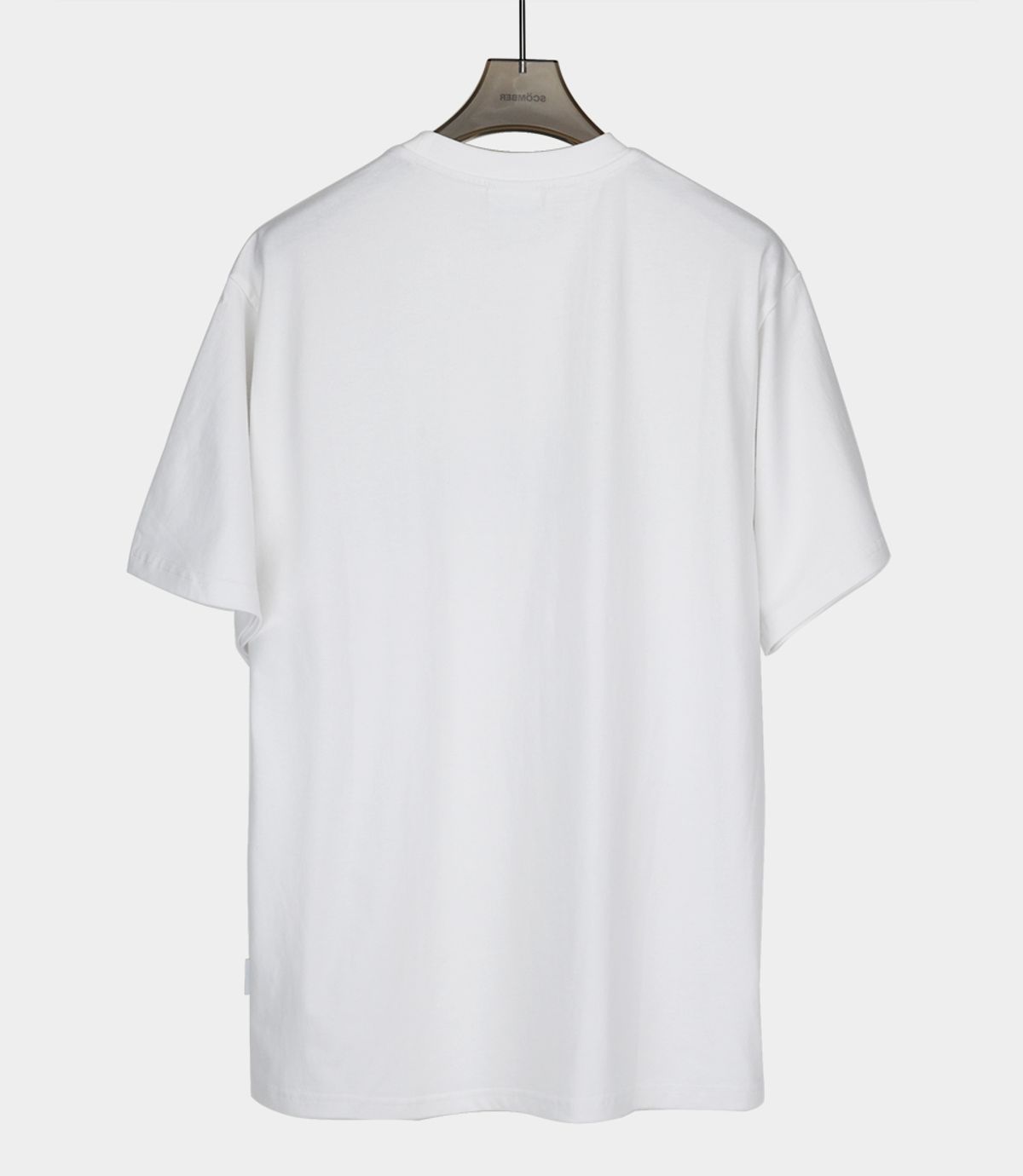스컴버(SCOMBER) ARCH LOGO_White
