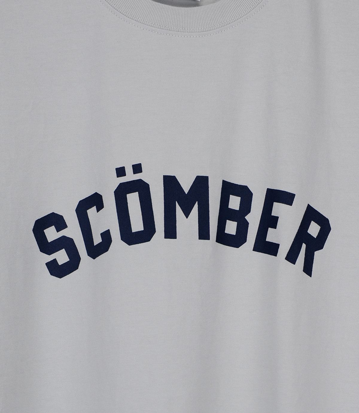 스컴버(SCOMBER) ARCH LOGO_LightGray
