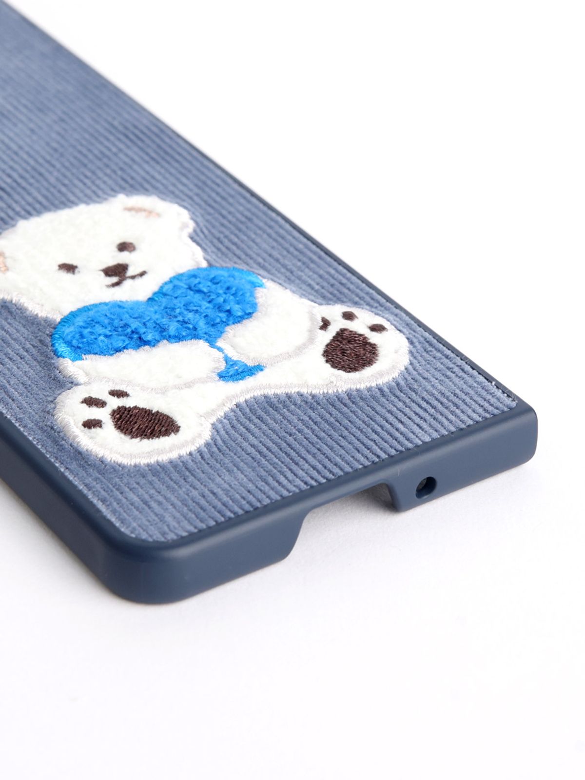 디자인스킨(DESIGNSKIN) 갤럭시Z폴드4 코듀로이 부클 빅베어 케이스-블루