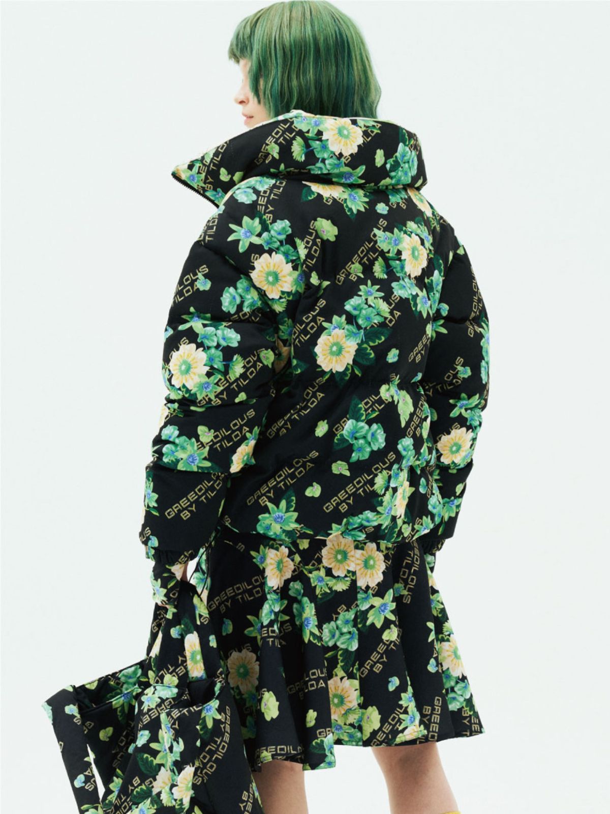 그리디어스(GREEDILOUS) Floral Oversized Puffer Jacket
