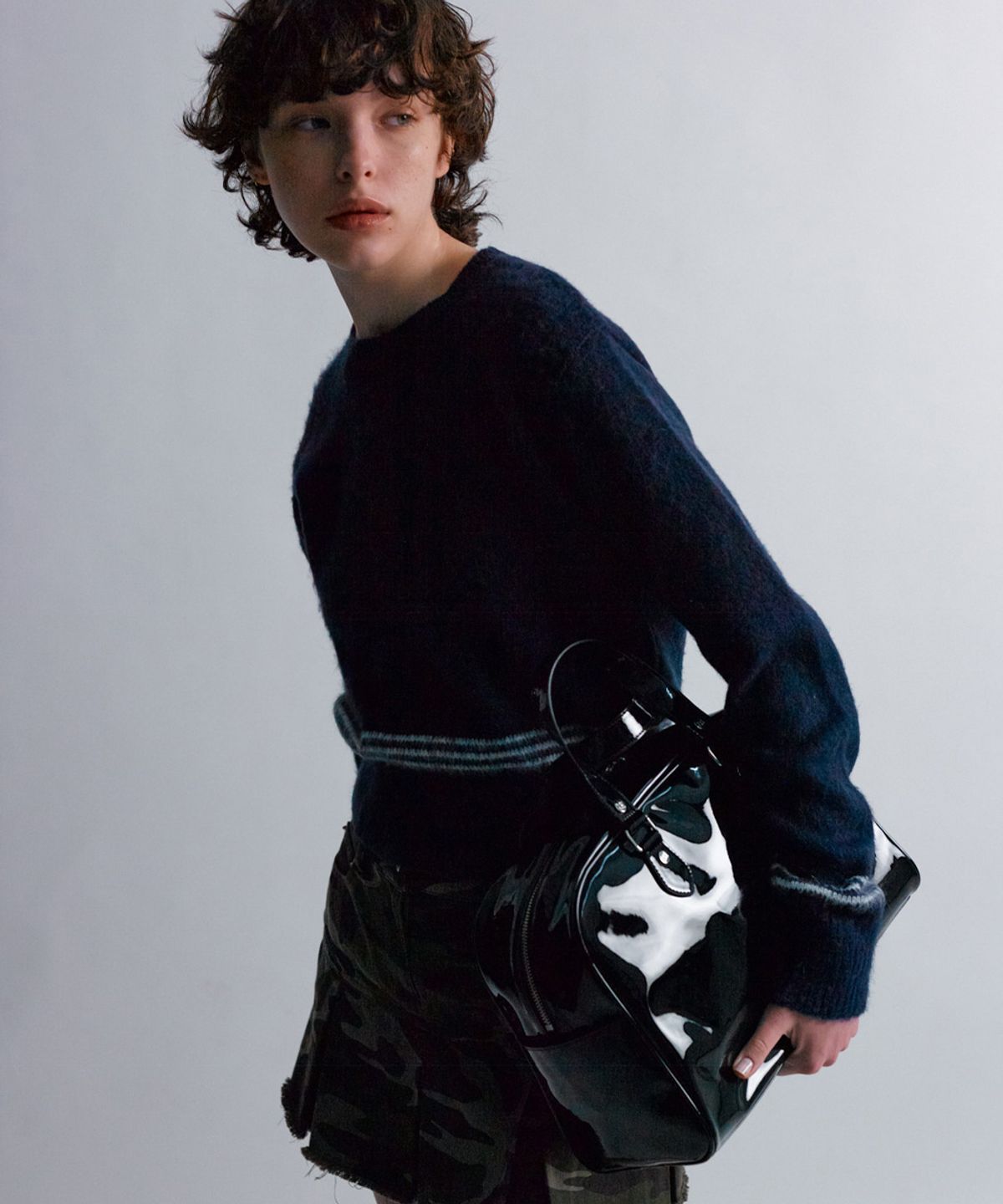 문선 아카이브(MOONSUN ARCHIVE) ESSENTIAL_MSS Enamel Bowling Bag [Black]