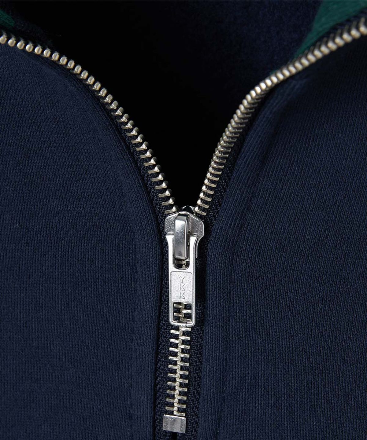 문선(MOONSUN) ESSENTIAL_UNISEX MSS Stripe Half Zip-up Sweatshirt [Dark Green]