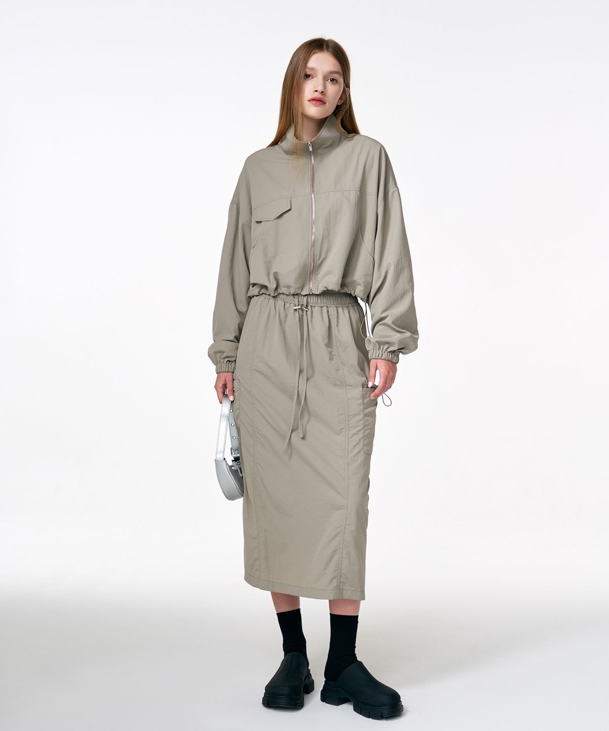 에트몽(ETMON) Wind Crop Jumper  Taupe Beige