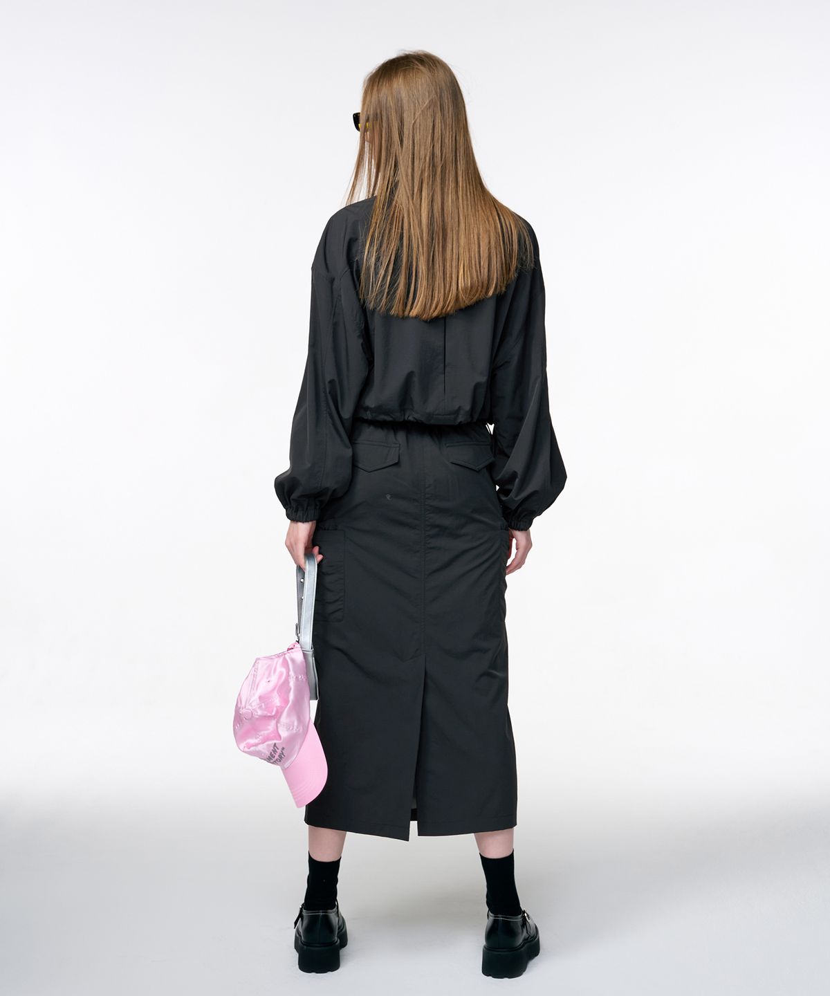 에트몽(ETMON) Wind Cargo Banding Skirt  Charcoal