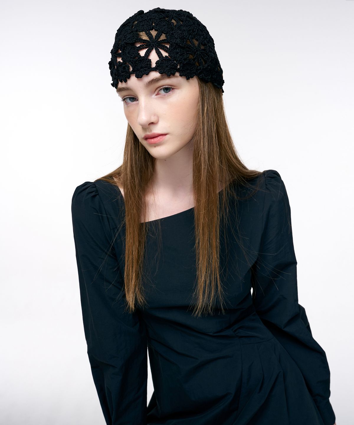 에트몽(ETMON) Unbalance Line Pintuck Dress  Black