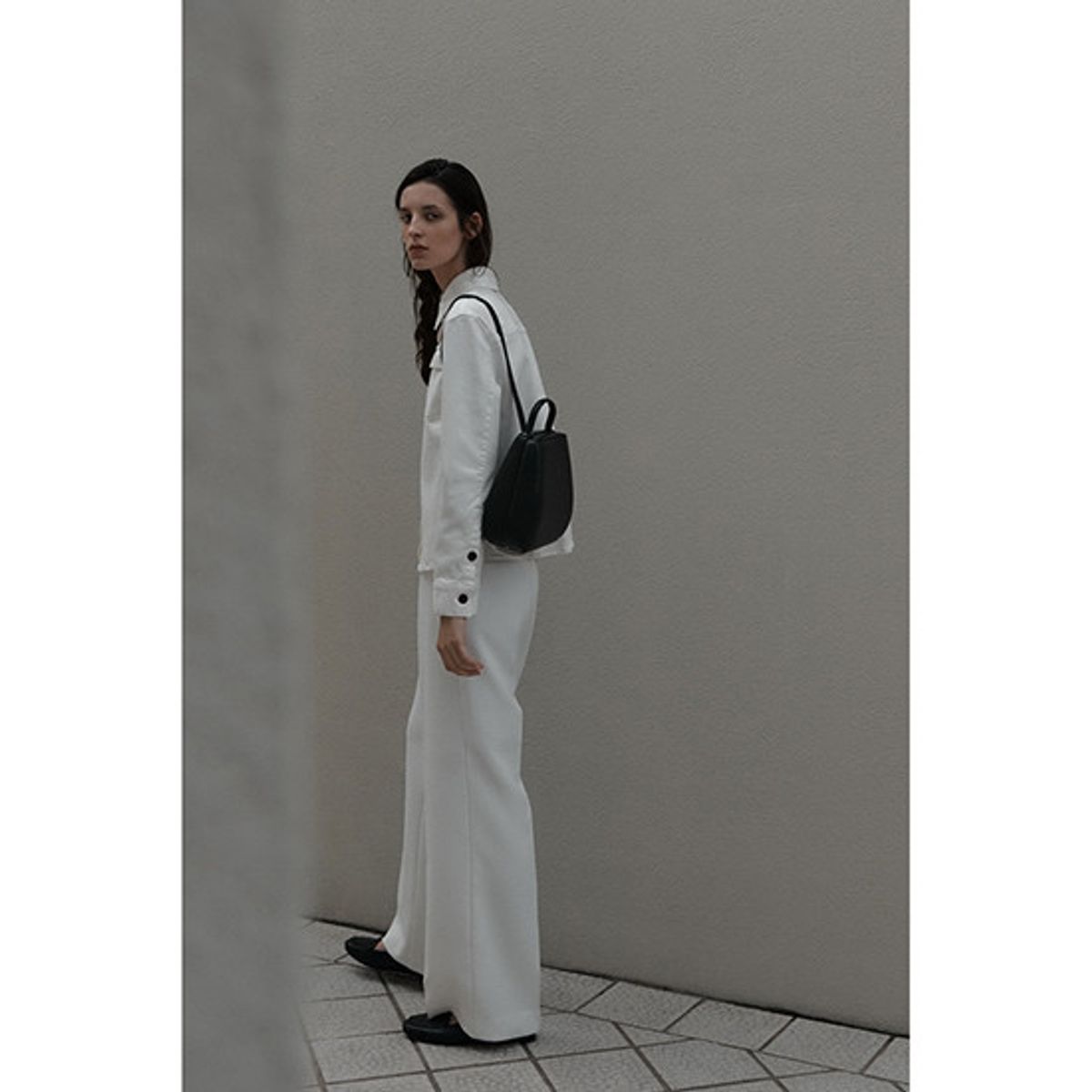 아카이브앱크(ARCHIVEPKE) Shell teen bag(Deep sleep)_OVBAX24004BLK