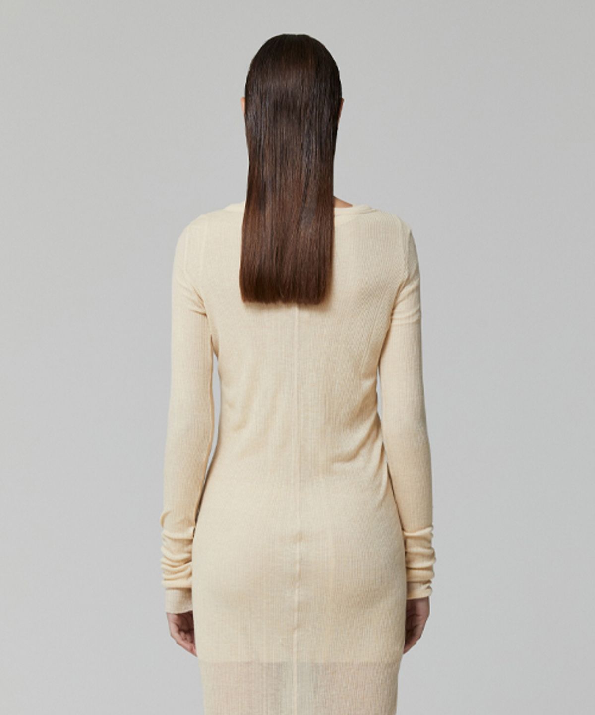 레이디 볼륨(LADY VOLUME) CUTTING LINE SLIM KNIT T-SHIRT_BEIGE