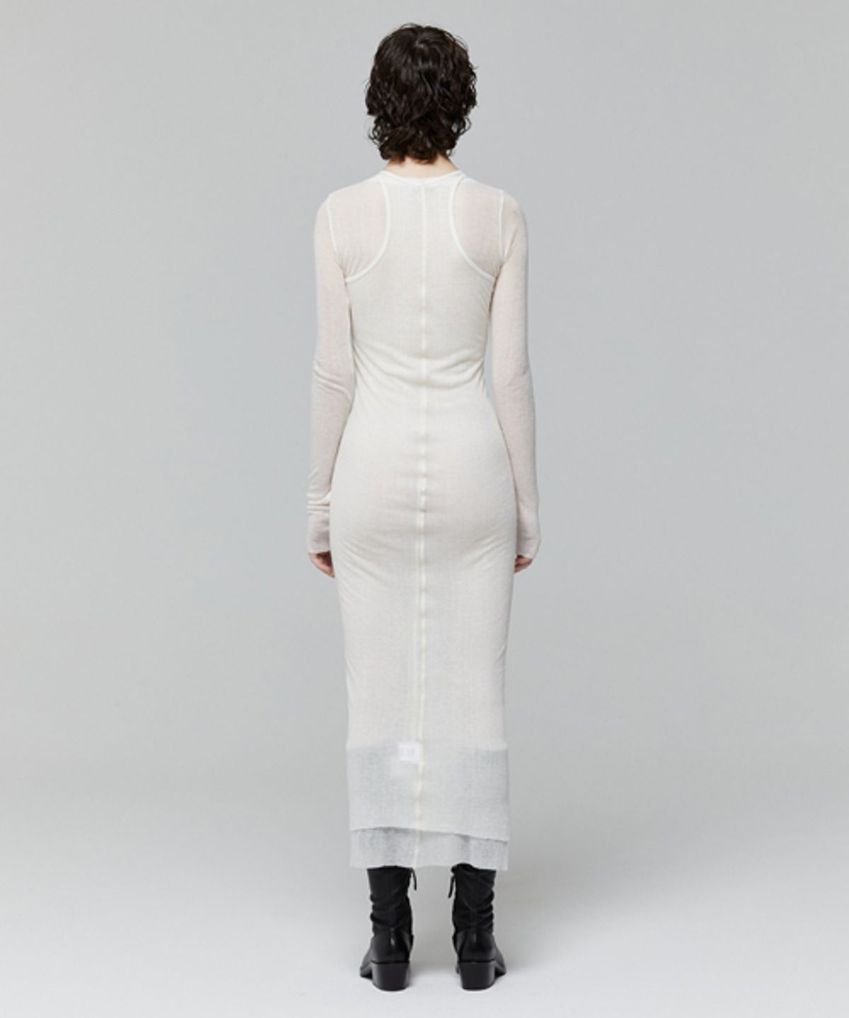 레이디 볼륨(LADY VOLUME) CUTTING LINE SLIM KNIT DRESS_WHITE