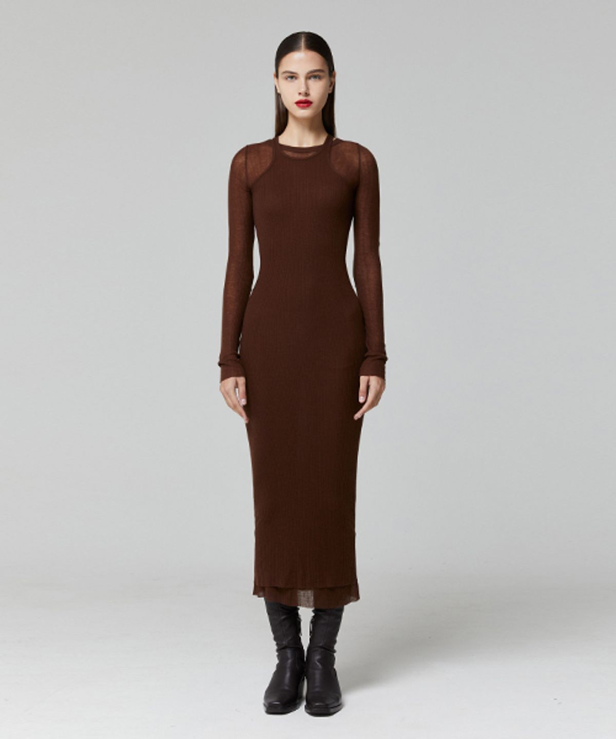 레이디 볼륨(LADY VOLUME) CUTTING HALTER SLIM KNIT DRESS_BROWN