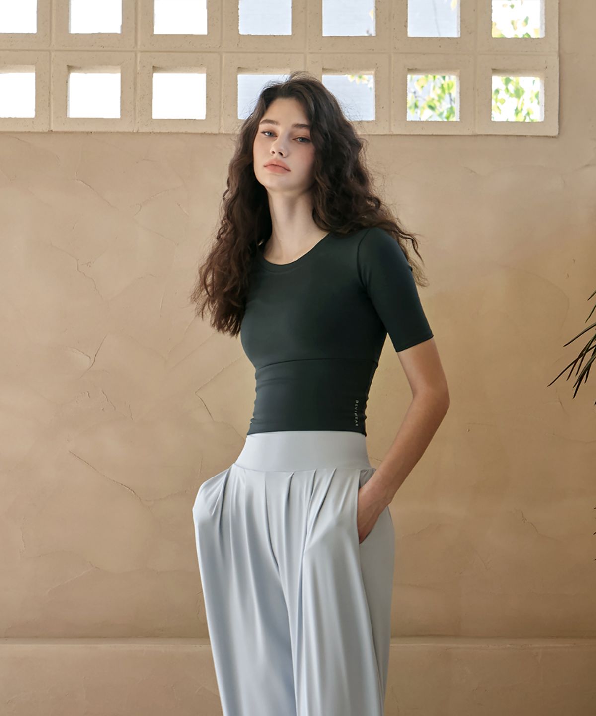 데비웨어(DEVIWEAR) Edge crop half tee DEVI-T0040-에쉬그레이