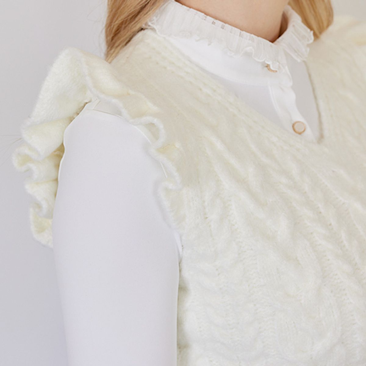제이제인(J.JANE) 프릴 니트 베스트 Frill Knit Vest (Ivory)