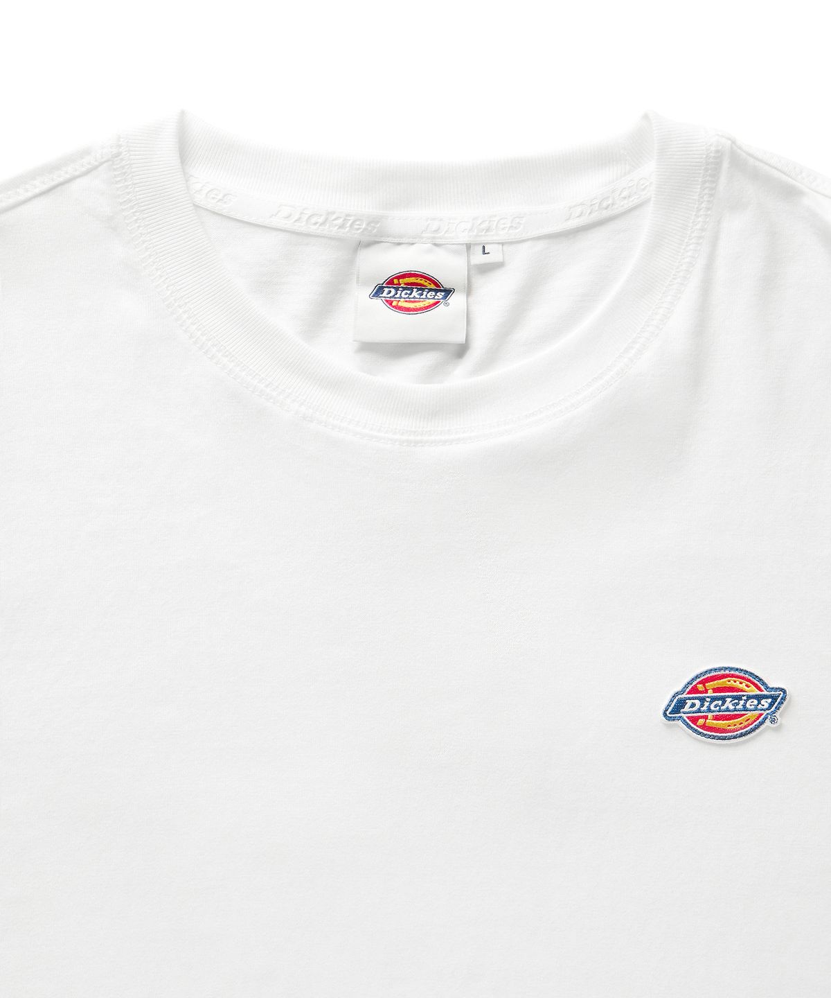 디키즈(DICKIES) 레귤러핏 스몰 자수 로고 롱 슬리브 티셔츠 - 화이트