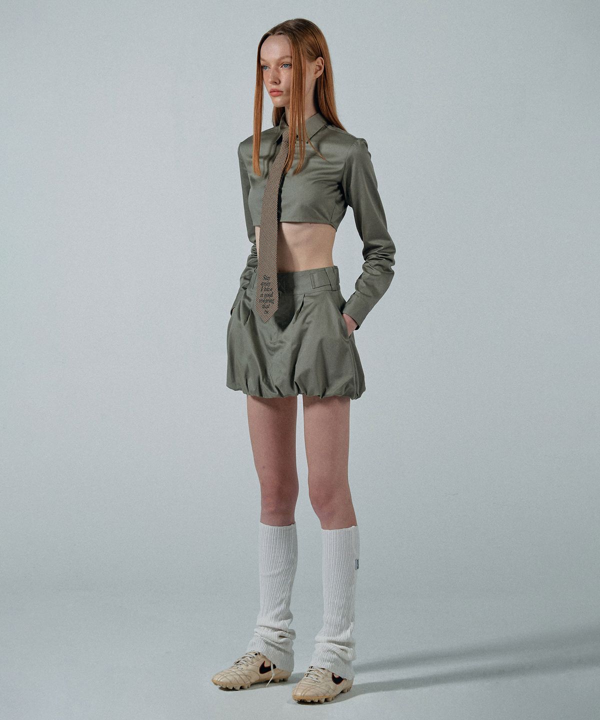 스컬프터(SCULPTOR) Slim Crop Shirt Beige