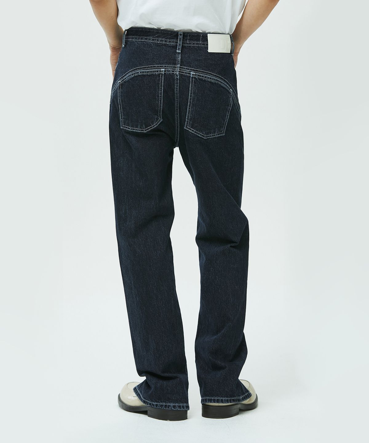 데케트(DECET) Oval Stitch Straight Slit Jeans DCPT020BlueBlack