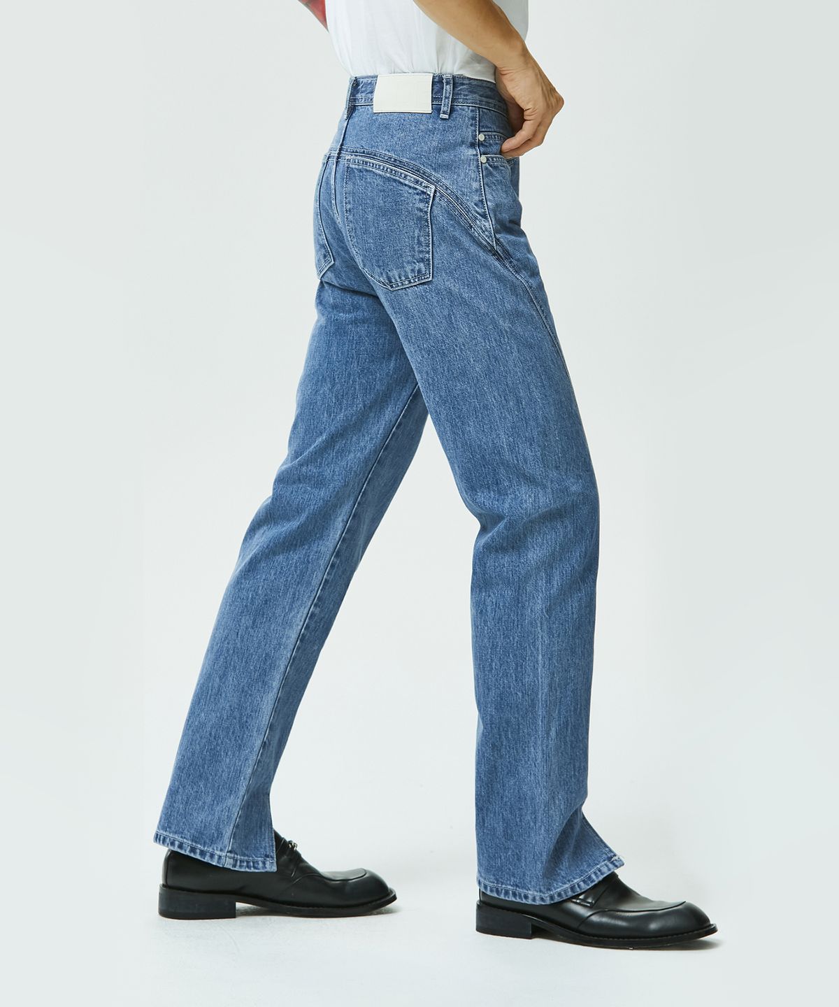 데케트(DECET) Oval Stitch Straight Slit Jeans DCPT020Blue