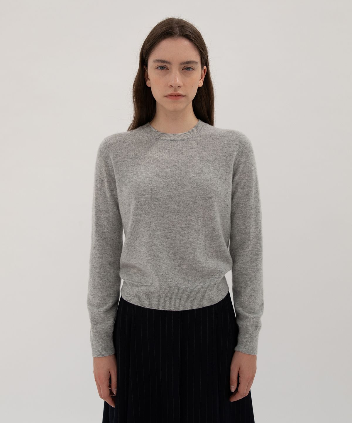 르바(LEVAR) Essential Wool Round Knit - Melange grey