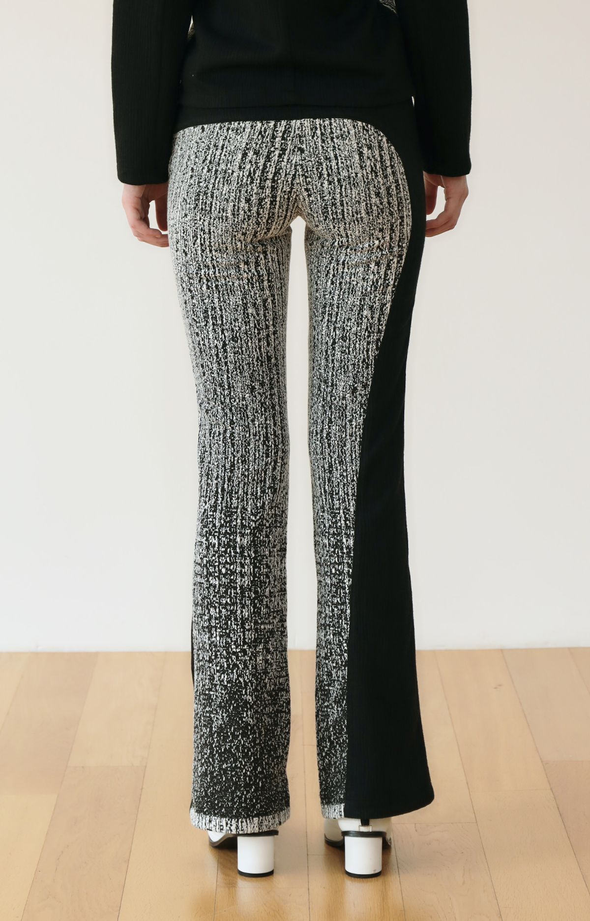 페노메논시퍼(PHENOMENON SEEPER) JACQUARD  LOW RIZE BANDING PANTS_ SEMI BOOTS CUT