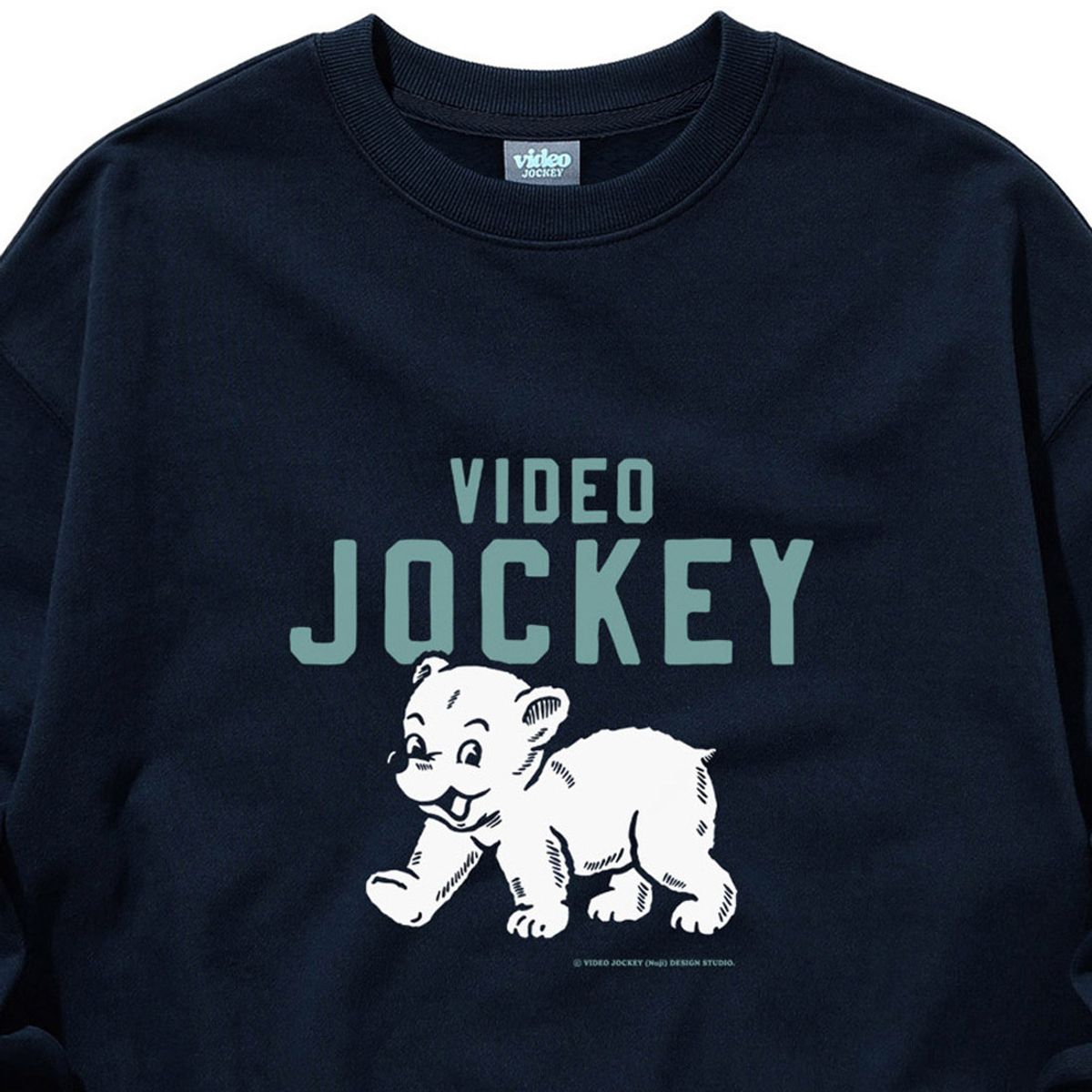 비디오자키(VIDEO JOCKEY) 북극나라 애기곰 스웨트셔츠 [네이비]
