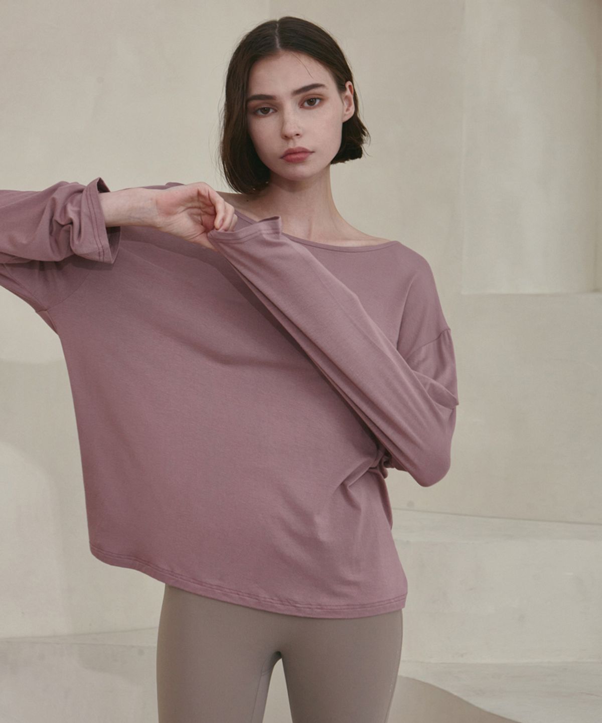 데비웨어(DEVIWEAR) 웨이비 꼬임 커버업 DEVI-T0086-스모크로즈