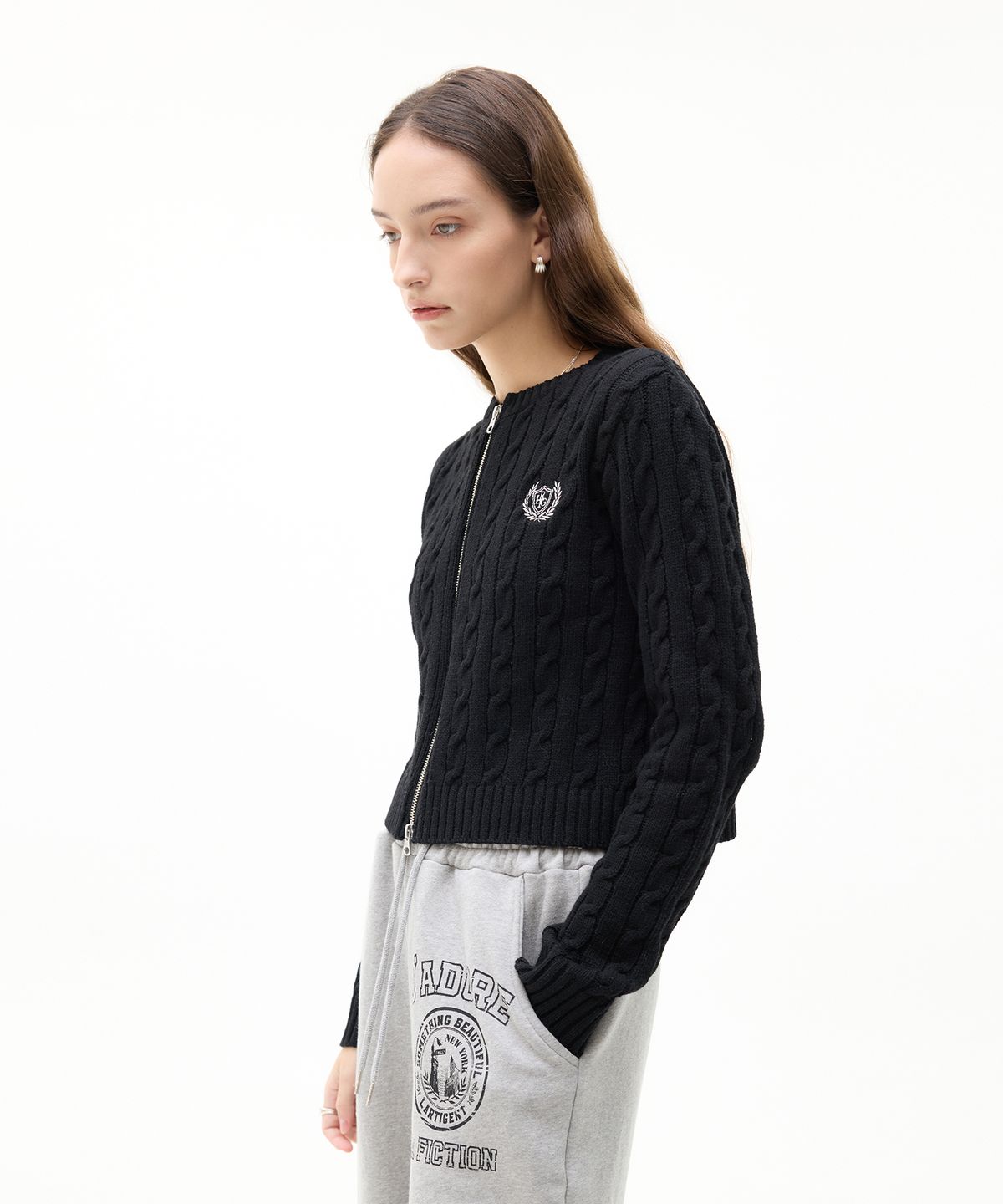 라티젠(LARTIGENT) LK CABLE KNIT ZIP(BLACK)